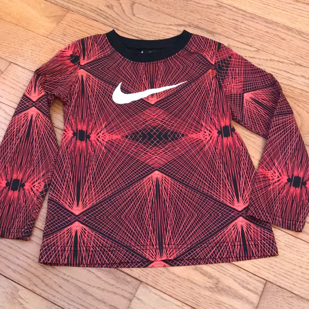 Nike L/S Shirt